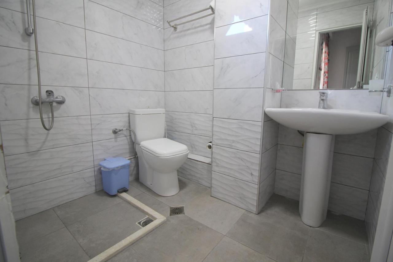Andy Apartments Sarandë Exterior foto