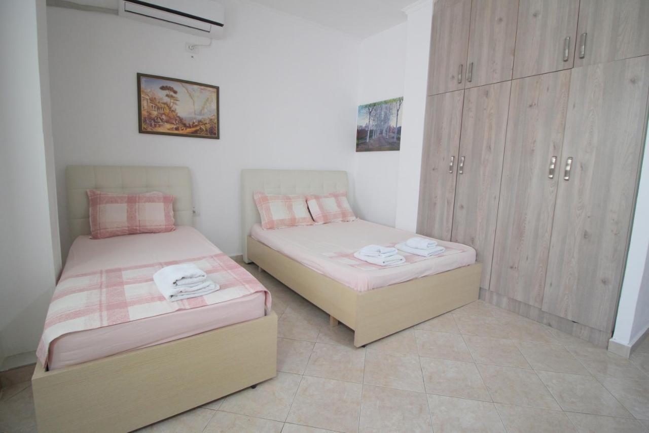 Andy Apartments Sarandë Exterior foto