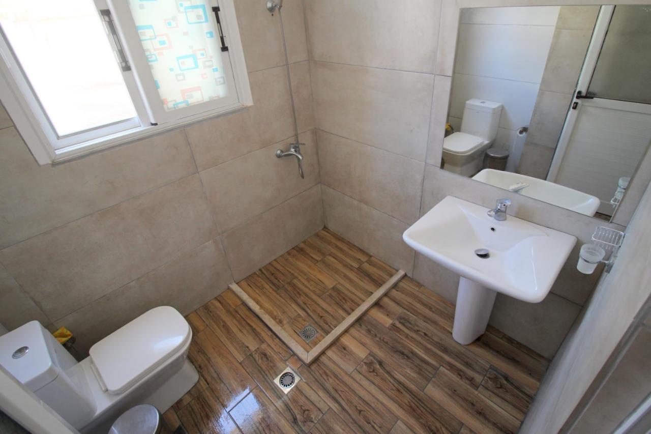 Andy Apartments Sarandë Exterior foto