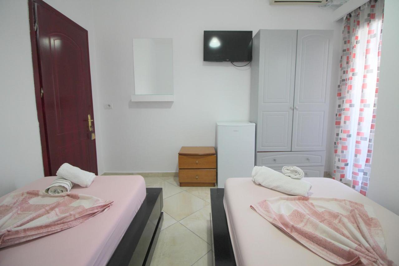 Andy Apartments Sarandë Exterior foto